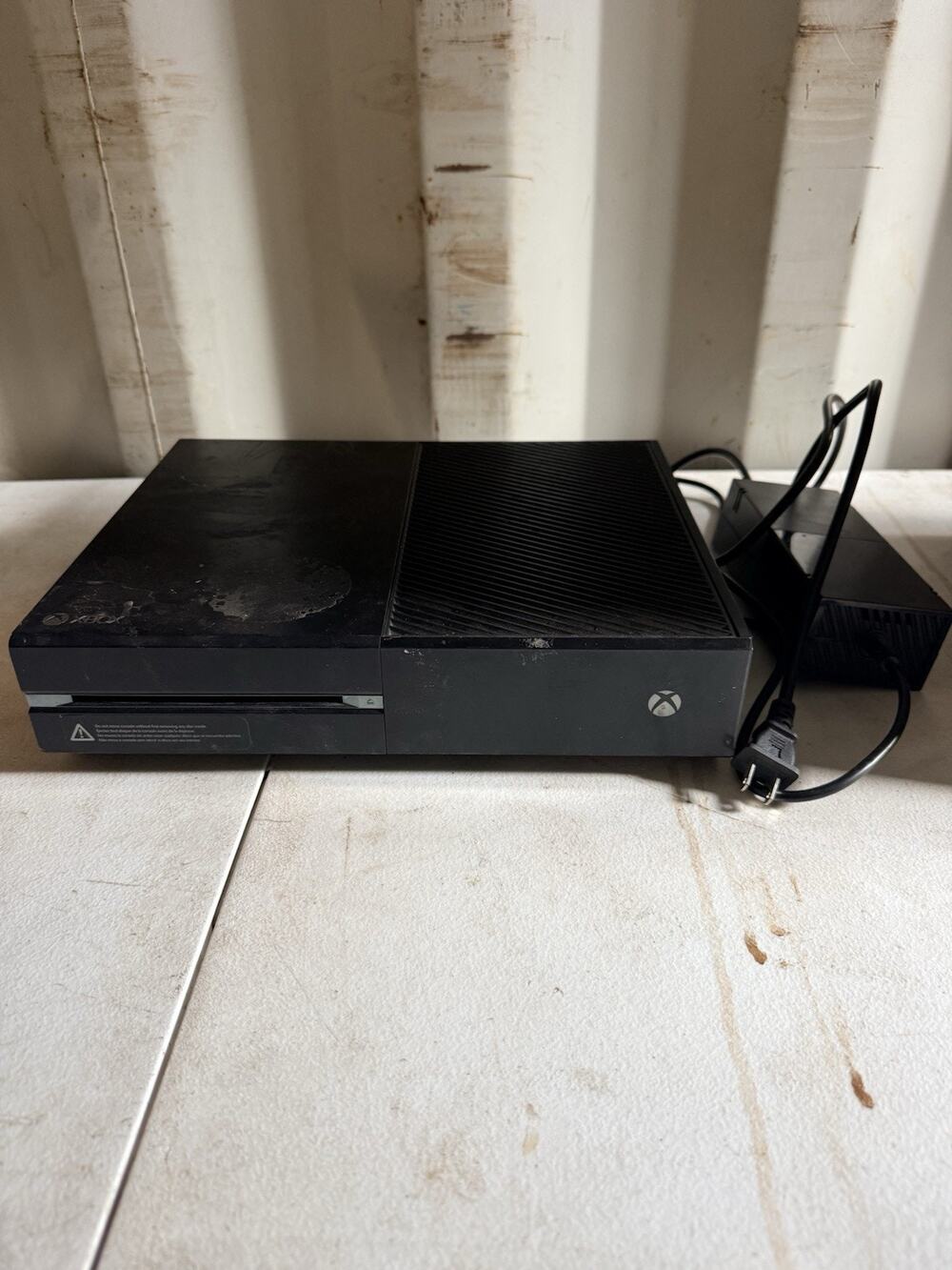 MICROSOFT XBOX ONE CONSOLE and Power Supply - 500GB Model 1540 Tested & Working
